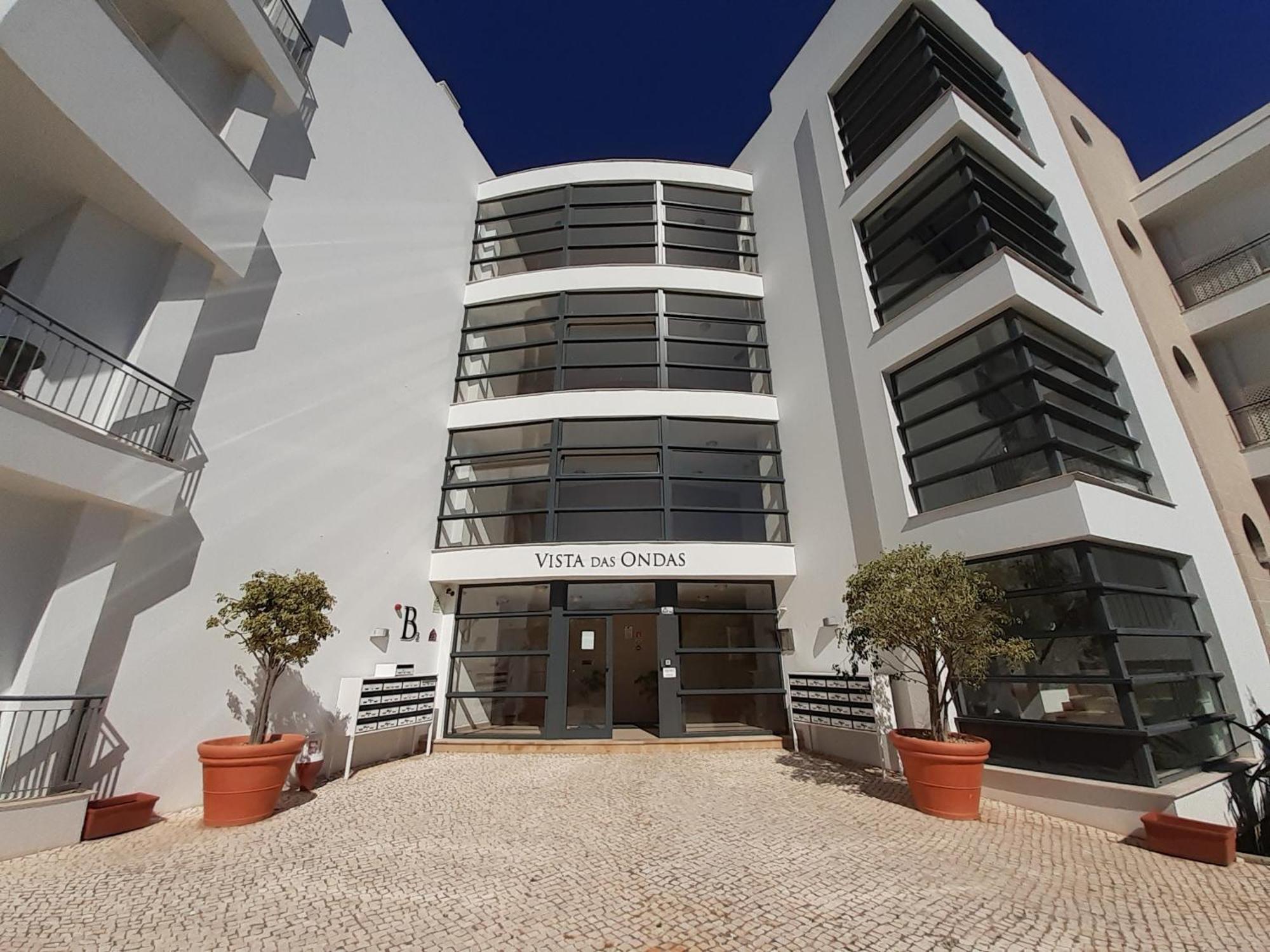 Charming Flat 10 Min Walk To Beach Apartment Albufeira Exterior photo
